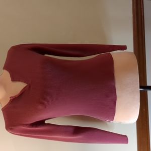 pierre cardin sweater, Women's Small. Mulberry color.